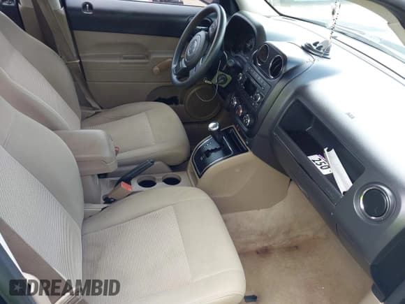 ✅ 2016 Jeep Patriot Sport • VIN: 1C4NJPBB8GD681974 • Lot: 42389995. Wystawiony na IAAI z przebiegiem 156 092 mil. Bezpłatny archiwum sprzedaży aukcyjnych z USA i szczegółowy raport historii pojazdu na DreamBid. Zdjęcie 5.