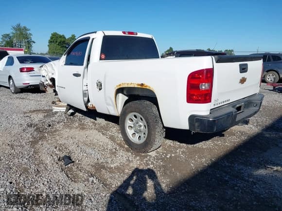 ✅ 2013 Chevrolet Silverado 1500 Work Truck • VIN: 1GCNCPEX2DZ122744 • Лот: 43079037. Опубликован ранее на IAAI с пробегом 127 170 миль. Бесплатный доступ к архиву аукционных продаж из США и подробный отчёт об истории автомобиля на DreamBid. Изображение 3.