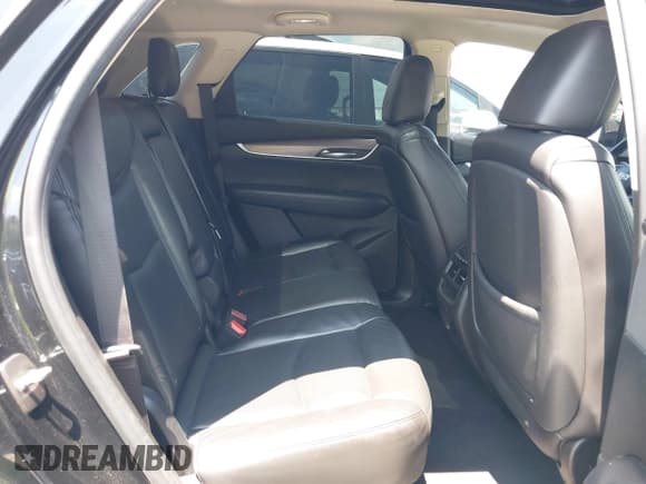 ✅ 2018 Cadillac XT5 Premium Luxury AWD • VIN: 1GYKNFRS3JZ112459 • Lot: 42590258. Listed on IAAI with 157,377 mi. Free auction sales archive from the USA and detailed vehicle history report at DreamBid. Image 8.