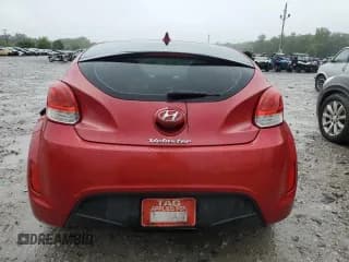 ✅ 2015 Hyundai Veloster • VIN: KMHTC6AD7FU234206 • Lot: 73251384. Wystawiony na Copart z przebiegiem 122 100 mil. Bezpłatny archiwum sprzedaży aukcyjnych z USA i szczegółowy raport historii pojazdu na DreamBid. Zdjęcie 6.