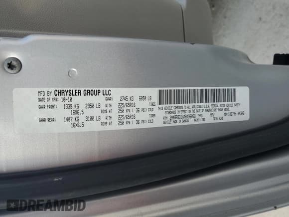 ✅ 2010 Chrysler Town & Country Touring Plus • VIN: 2A4RR8D1XAR496098 • Lot: 83935055. Wystawiony na Copart z przebiegiem 137 826 mil. Bezpłatny archiwum sprzedaży aukcyjnych z USA i szczegółowy raport historii pojazdu na DreamBid. Zdjęcie 13.