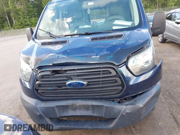 ✅ 2015 Ford Transit Cargo • VIN: 1FTNR1YM3FKA42281 • Лот: 43072604. Опубликован ранее на IAAI с пробегом 179 892 миль. Бесплатный доступ к архиву аукционных продаж из США и подробный отчёт об истории автомобиля на DreamBid. Изображение 12.
