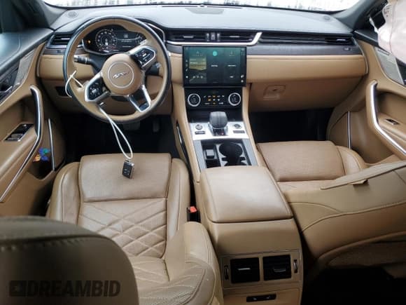 ✅ 2021 Jaguar F-Pace S • VIN: SADCJ2EU5MA686767 • Lot: 54482115. Wystawiony na Copart z przebiegiem 36 833 mil. Bezpłatny archiwum sprzedaży aukcyjnych z USA i szczegółowy raport historii pojazdu na DreamBid. Zdjęcie 8.