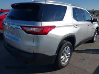 2018 Chevrolet Traverse LT Cloth z VIN 1GNERGKW1JJ132628, wystawiony jako IAAI lot #43446413 z przebiegiem 248 261 mil mil oraz . Historia ofert i sprzedaży dostępna na DreamBid. Obrazek 4.