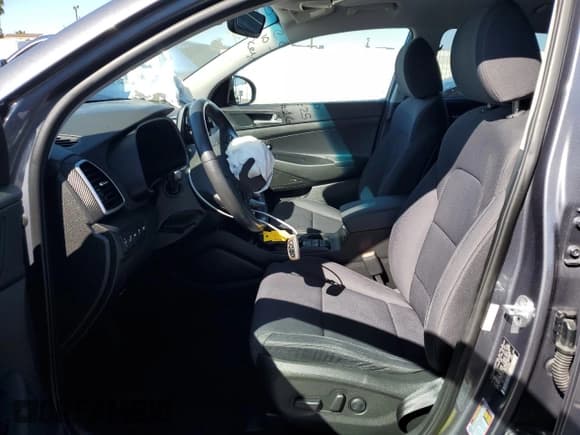 ✅ 2021 Hyundai Tucson SEL • VIN: KM8J33AL8MU401862 • Lot: 86667585. Wystawiony na Copart z przebiegiem 51 372 mil. Bezpłatny archiwum sprzedaży aukcyjnych z USA i szczegółowy raport historii pojazdu na DreamBid. Zdjęcie 7.