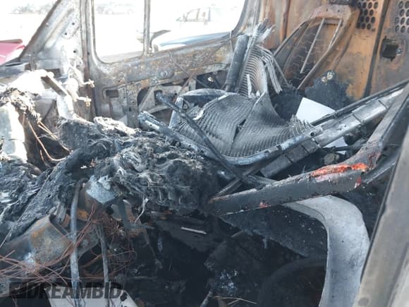 ✅ 2014 Mercedes-Benz Sprinter Cargo • VIN: WD3PE7DC6E5903223 • Лот: 41168753. Опубликован ранее на IAAI с пробегом Не указан. Бесплатный доступ к архиву аукционных продаж из США и подробный отчёт об истории автомобиля на DreamBid. Изображение 5.