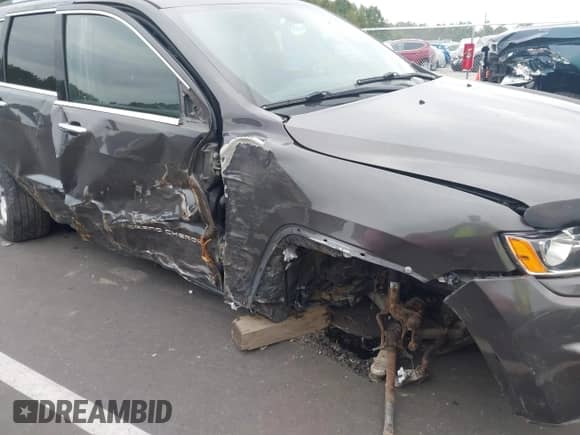 2016 Jeep Grand Cherokee Limited с VIN 1C4RJFBMXGC327800, выставлен на аукционе IAAI как лот 43238739 с пробегом 123 054 миль миль и . История ставок и продаж доступна на DreamBid. Изображение 6.