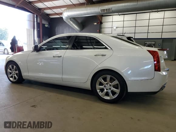 ✅ 2016 Cadillac ATS Luxury Collection RWD • VIN: 1G6AB5RA9G0167834 • Лот: 84067095. Опубликован ранее на Copart с пробегом 116 727 миль. Бесплатный доступ к архиву аукционных продаж из США и подробный отчёт об истории автомобиля на DreamBid. Изображение 2.