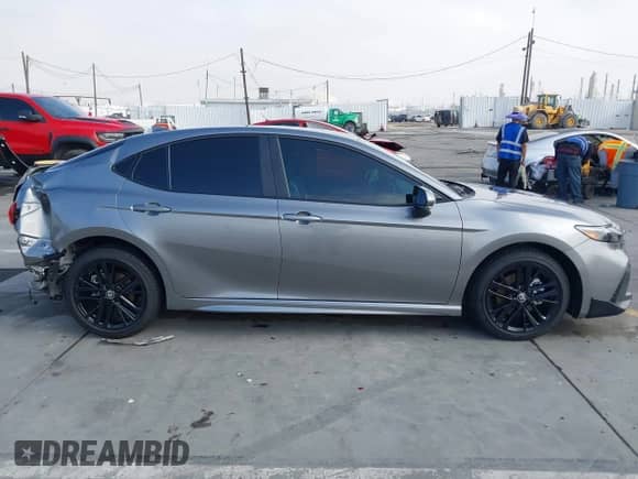 2025 Toyota Camry LE с VIN 4T1DAACK4SU624425, выставлен на аукционе IAAI как лот 43125539 с пробегом 2 489 миль миль и . История ставок и продаж доступна на DreamBid. Изображение 14.