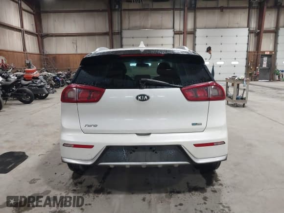 ✅ 2017 Kia Niro LX • VIN: KNDCB3LC0H5080722 • Lot: 42438543. Listed on IAAI with 166,754 mi. Free auction sales archive from the USA and detailed vehicle history report at DreamBid. Image 16.