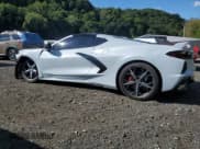 ✅ 2022 Chevrolet Corvette 2LT • VIN: 1G1YB2D46N5123309 • Lot: 91877715. Wystawiony na Copart z przebiegiem 10 132 mil. Bezpłatny archiwum sprzedaży aukcyjnych z USA i szczegółowy raport historii pojazdu na DreamBid. Zdjęcie 2.