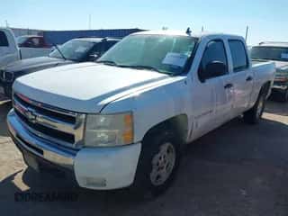 2011 Chevrolet Silverado 1500 LT with VIN 3GCPKSE3XBG363458, listed as a IAAI auction lot 43402485 with 312,273 mi miles and . Bid and sale history available at DreamBid. Image 2.