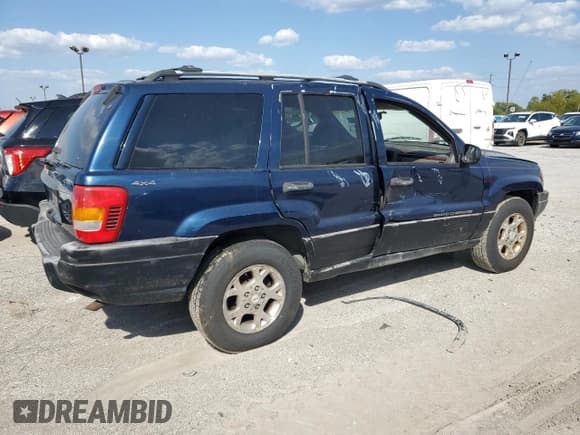 ✅ 2000 Jeep Grand Cherokee Laredo • VIN: 1J4GW48S9YC171439 • Лот: 81863955. Опубликован ранее на Copart с пробегом 124 121 миль. Бесплатный доступ к архиву аукционных продаж из США и подробный отчёт об истории автомобиля на DreamBid. Изображение 3.