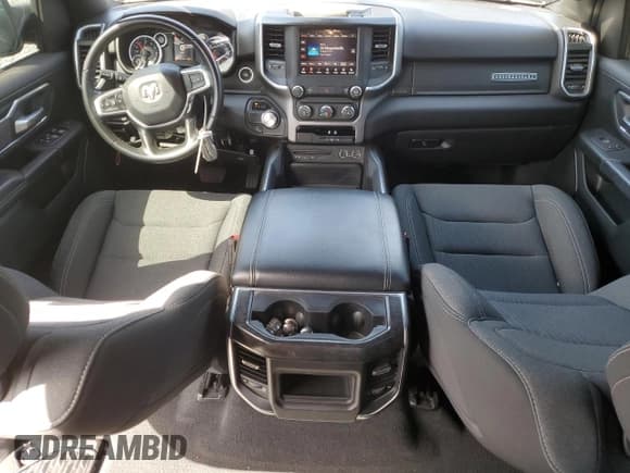 ✅ 2019 Ram 1500 Big Horn • VIN: 1C6RREFT2KN770290 • Lot: 85201025. Wystawiony na Copart z przebiegiem 95 169 mil. Bezpłatny archiwum sprzedaży aukcyjnych z USA i szczegółowy raport historii pojazdu na DreamBid. Zdjęcie 8.