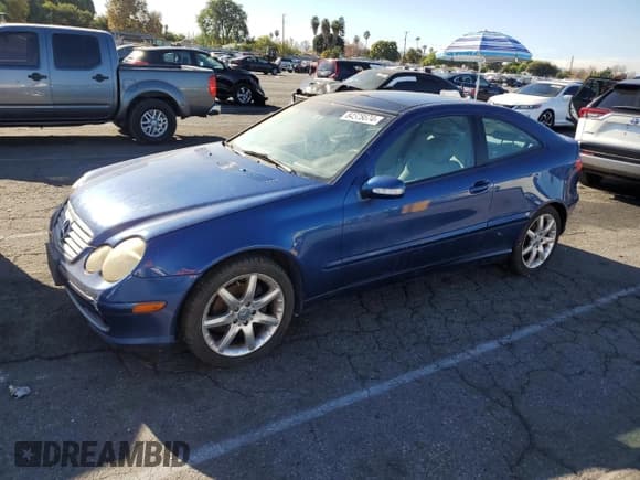 ✅ 2002 Mercedes-Benz C 230/260/280/320 • VIN: WDBRN47J82A389514 • Lot: 84328674. Listed on Copart with Not provided. Free auction sales archive from the USA and detailed vehicle history report at DreamBid. Image 1.