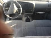 ✅ 1993 Toyota Pickup • VIN: 4TARN81A8PZ061273 • Лот: 72385394. Опубликован ранее на Copart с пробегом 139 707 миль. Бесплатный доступ к архиву аукционных продаж из США и подробный отчёт об истории автомобиля на DreamBid. Изображение 8.