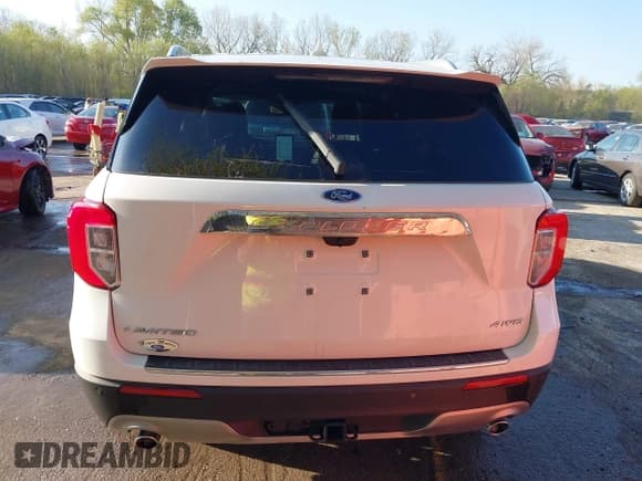 ✅ 2022 Ford Explorer Limited • VIN: 1FMSK8FH3NGB88697 • Lot: 42008355. Wystawiony na IAAI z przebiegiem 25 118 mil. Bezpłatny archiwum sprzedaży aukcyjnych z USA i szczegółowy raport historii pojazdu na DreamBid. Zdjęcie 16.