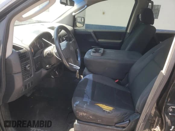 ✅ 2009 Nissan Titan SE • VIN: 1N6AA07D89N318908 • Lot: 63357974. Wystawiony na Copart z przebiegiem 300 010 mil. Bezpłatny archiwum sprzedaży aukcyjnych z USA i szczegółowy raport historii pojazdu na DreamBid. Zdjęcie 7.