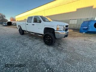 ✅ 2008 Chevrolet Silverado 2500HD LTZ • VIN: 1GCHK23688F196528 • Lot: 91668155. Wystawiony na Copart z przebiegiem 218 560 mil. Bezpłatny archiwum sprzedaży aukcyjnych z USA i szczegółowy raport historii pojazdu na DreamBid. Zdjęcie 1.