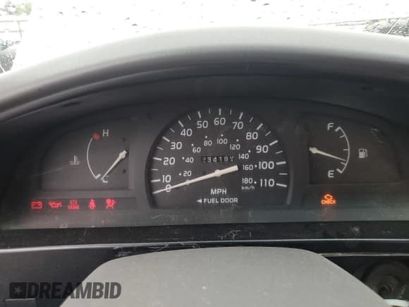 ✅ 2002 Toyota Tacoma PreRunner • VIN: 5TENM92N02Z121881 • Lot: 92675185. Listed on Copart with 234,190 mi. Free auction sales archive from the USA and detailed vehicle history report at DreamBid. Image 9.