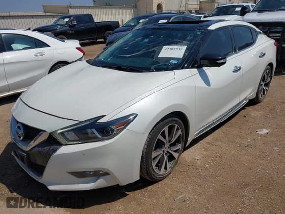 ✅ 2017 Nissan Maxima Platinum • VIN: 1N4AA6AP1HC414243 • Lot: 42302935. Listed on IAAI with 124,119 mi. Free auction sales archive from the USA and detailed vehicle history report at DreamBid. Image 2.