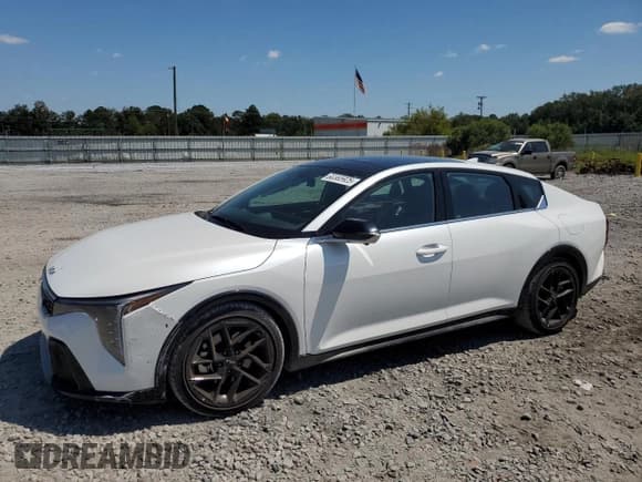 ✅ 2025 Kia K4 GT-Line Turbo • VIN: 3KPFW4DC3SE108613 • Lot: 80365925. Listed on Copart with 2,364 mi. Free auction sales archive from the USA and detailed vehicle history report at DreamBid. Image 1.