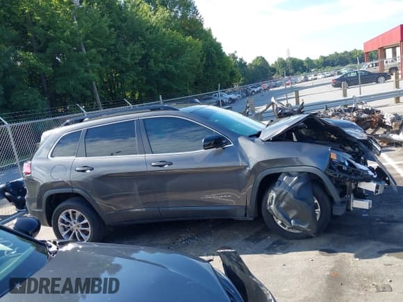 ✅ 2022 Jeep Cherokee Latitude Lux • VIN: 1C4PJLMX3ND516695 • Lot: 42902034. Listed on IAAI with 28,683 mi. Free auction sales archive from the USA and detailed vehicle history report at DreamBid. Image 14.