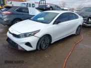 ✅ 2022 Kia Forte GT-Line • VIN: 3KPF54AD6NE426584 • Лот: 43652439. Опубликован ранее на IAAI с пробегом 88 091 миль. Бесплатный доступ к архиву аукционных продаж из США и подробный отчёт об истории автомобиля на DreamBid. Изображение 2.