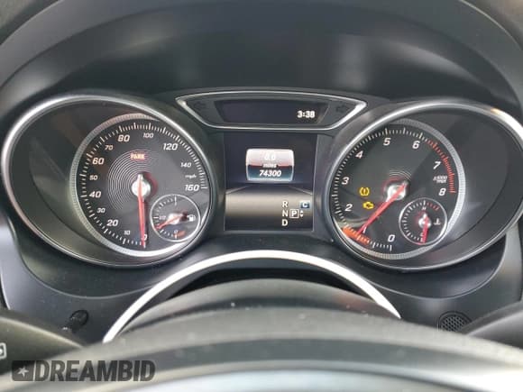 ✅ 2019 Mercedes-Benz CLA 250 • VIN: WDDSJ4EB4KN702874 • Lot: 93154795. Wystawiony na Copart z przebiegiem 74 300 mil. Bezpłatny archiwum sprzedaży aukcyjnych z USA i szczegółowy raport historii pojazdu na DreamBid. Zdjęcie 9.