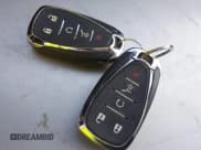 ✅ 2021 Chevrolet Traverse LT Cloth • VIN: 1GNERGKW7MJ236528 • Lot: 43406533. Wystawiony na IAAI z przebiegiem 59 484 mil. Bezpłatny archiwum sprzedaży aukcyjnych z USA i szczegółowy raport historii pojazdu na DreamBid. Zdjęcie 11.