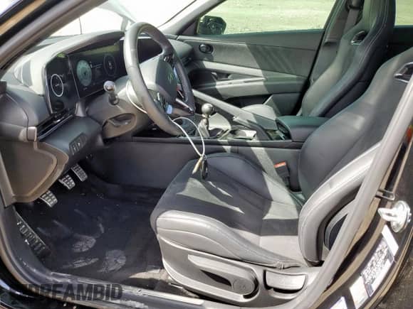 ✅ 2024 Hyundai Elantra • VIN: KMHLW4DK6RU021113 • Lot: 65016915. Listed on Copart with 13,819 mi miles. Access the free auction sales archive from the USA and view a detailed vehicle history report at DreamBid. Image 7.