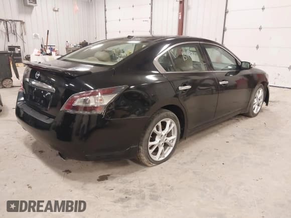 ✅ 2014 Nissan Maxima SV • VIN: 1N4AA5AP9EC438585 • Lot: 42048407. Listed on IAAI with 146,578 mi. Free auction sales archive from the USA and detailed vehicle history report at DreamBid. Image 4.
