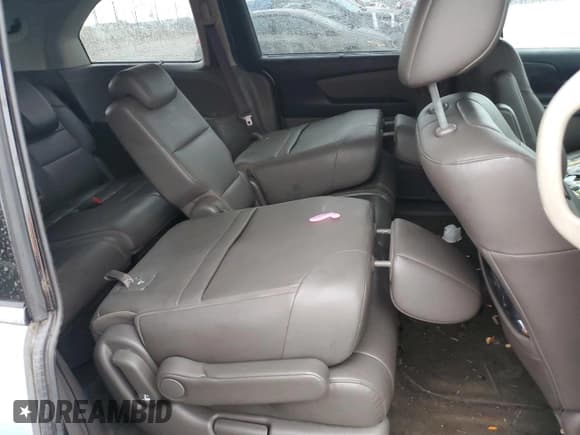 ✅ 2011 Honda Odyssey Touring • VIN: 5FNRL5H96BB017470 • Lot: 80616404. Listed on Copart with 200,451 mi. Free auction sales archive from the USA and detailed vehicle history report at DreamBid. Image 11.
