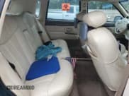 ✅ 1997 Lincoln Town Car Executive • VIN: 1LNLM81W2VY729219 • Lot: 70766054. Wystawiony na Copart z przebiegiem 182 361 mil. Bezpłatny archiwum sprzedaży aukcyjnych z USA i szczegółowy raport historii pojazdu na DreamBid. Zdjęcie 10.