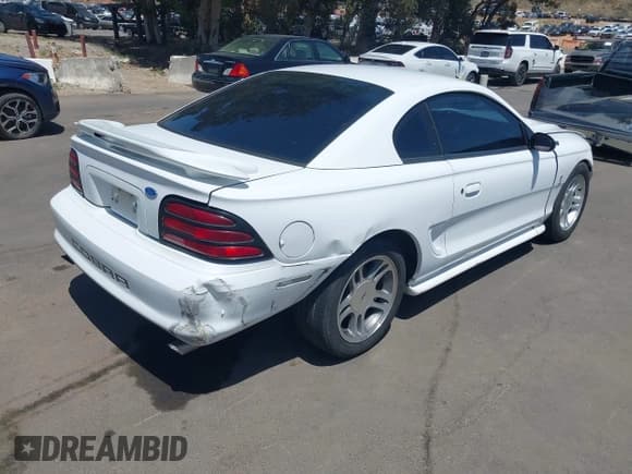 ✅ 1994 Ford Mustang • VIN: 1FALP42D8RF184264 • Lot: 42261594. Listed on IAAI with 118,411 mi. Free auction sales archive from the USA and detailed vehicle history report at DreamBid. Image 4.