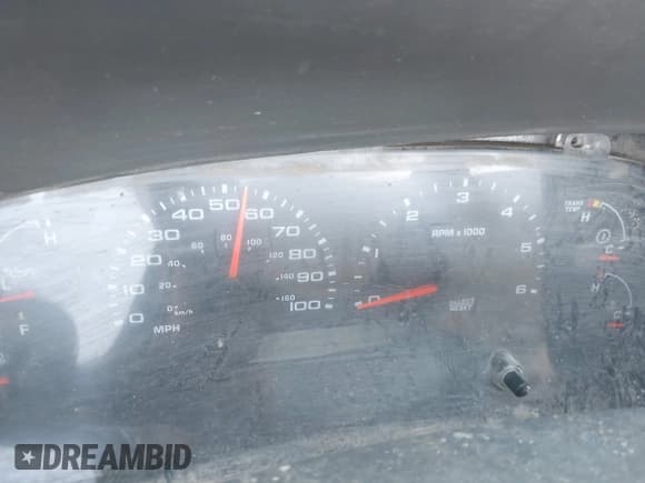 ✅ 2002 Ford F-250 • VIN: 1FDNF20L32EC76328 • Lot: 42134365. Wystawiony na IAAI z przebiegiem Nie podano. Bezpłatny archiwum sprzedaży aukcyjnych z USA i szczegółowy raport historii pojazdu na DreamBid. Zdjęcie 7.