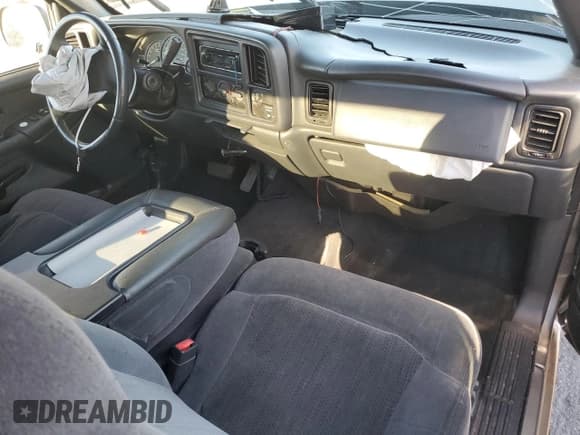 ✅ 2002 Chevrolet Silverado 1500 LS • VIN: 2GCEC19V521287943 • Lot: 86195615. Wystawiony na Copart z przebiegiem Nie podano. Bezpłatny archiwum sprzedaży aukcyjnych z USA i szczegółowy raport historii pojazdu na DreamBid. Zdjęcie 8.