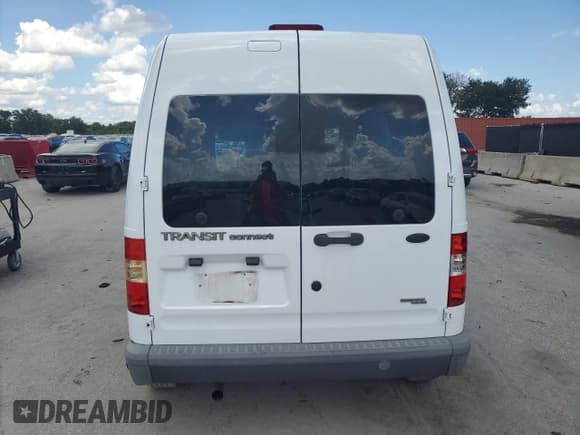 ✅ 2013 Ford Transit Connect XL • VIN: NM0LS7CN3DT156882 • Lot: 67247795. Listed on Copart with 183,830 mi. Free auction sales archive from the USA and detailed vehicle history report at DreamBid. Image 6.