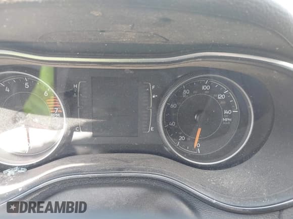 ✅ 2019 Jeep Cherokee Latitude Plus • VIN: 1C4PJLLB9KD165051 • Lot: 42895693. Wystawiony na IAAI z przebiegiem Nie podano. Bezpłatny archiwum sprzedaży aukcyjnych z USA i szczegółowy raport historii pojazdu na DreamBid. Zdjęcie 7.