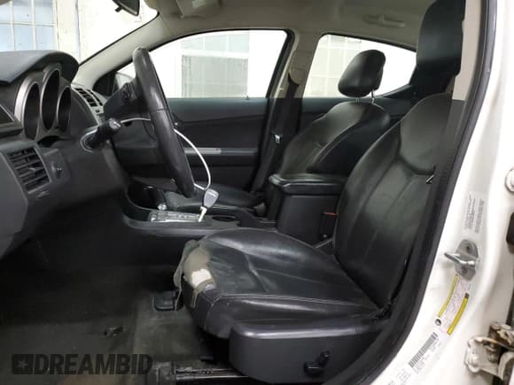 ✅ 2010 Dodge Avenger R/T • VIN: 1B3CC5FB1AN221803 • Лот: 64294464. Опубликован ранее на Copart с пробегом 318 092 миль. Бесплатный доступ к архиву аукционных продаж из США и подробный отчёт об истории автомобиля на DreamBid. Изображение 7.