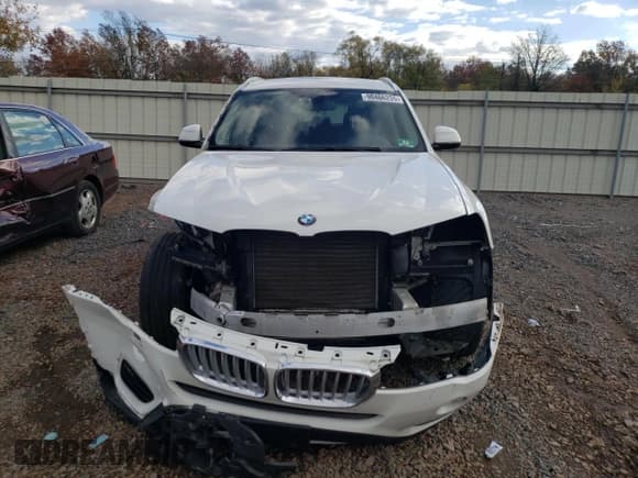 ✅ 2015 BMW X3 xDrive28i • VIN: 5UXWX9C53F0D48094 • Lot: 90466255. Wystawiony na Copart z przebiegiem 83 753 mil. Bezpłatny archiwum sprzedaży aukcyjnych z USA i szczegółowy raport historii pojazdu na DreamBid. Zdjęcie 5.