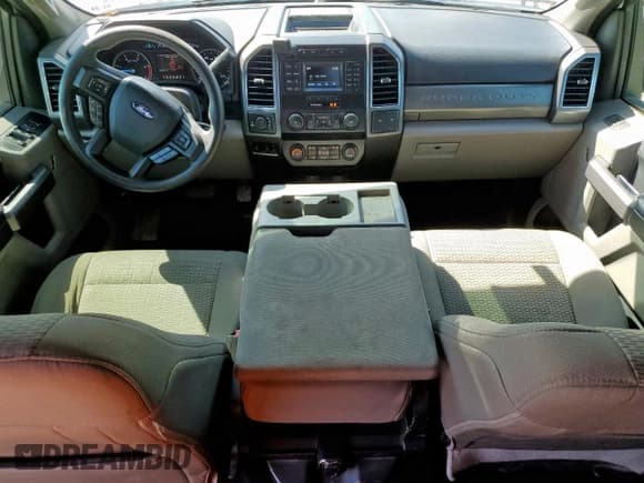 ✅ 2019 Ford F-250 Platinum • VIN: 1FT7W2BT7KEF18113 • Лот: 86449955. Опубликован ранее на Copart с пробегом 128 528 миль. Бесплатный доступ к архиву аукционных продаж из США и подробный отчёт об истории автомобиля на DreamBid. Изображение 8.