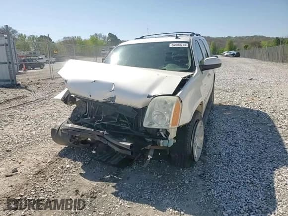 ✅ 2010 GMC Yukon SLT • VIN: 1GKUCCE03AR179025 • Lot: 52085735. Listed on Copart with 216,458 mi. Free auction sales archive from the USA and detailed vehicle history report at DreamBid. Image 11.