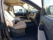 ✅ 2023 Ford Expedition Max Limited • VIN: 1FMJK1K83PEA16550 • Lot: 41971481. Wystawiony na IAAI z przebiegiem 33 912 mil. Bezpłatny archiwum sprzedaży aukcyjnych z USA i szczegółowy raport historii pojazdu na DreamBid. Zdjęcie 5.