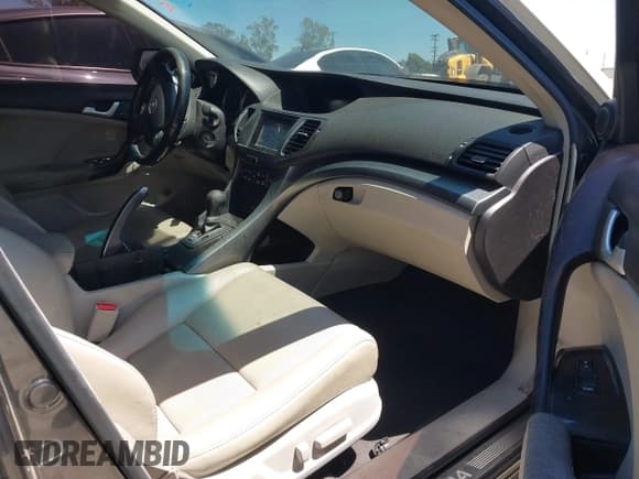 ✅ 2013 Acura TSX • VIN: JH4CU2F48DC003092 • Lot: 42304345. Wystawiony na IAAI z przebiegiem 202 550 mil. Bezpłatny archiwum sprzedaży aukcyjnych z USA i szczegółowy raport historii pojazdu na DreamBid. Zdjęcie 5.