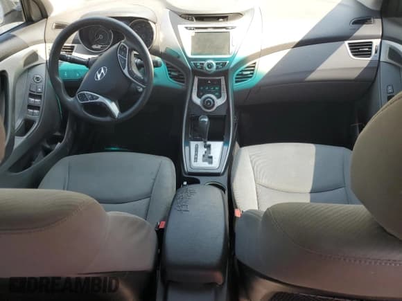 ✅ 2011 Hyundai Elantra Limited • VIN: KMHDH4AE1BU118996 • Lot: 67650955. Listed on Copart with 227,645 mi. Free auction sales archive from the USA and detailed vehicle history report at DreamBid. Image 8.