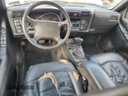 ✅ 1997 GMC Jimmy SLT • VIN: 1GKDT13W0V2549003 • Lot: 63618365. Listed on Copart with 230,977 mi. Free auction sales archive from the USA and detailed vehicle history report at DreamBid. Image 8.