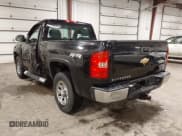 ✅ 2013 Chevrolet Silverado 1500 Work Truck • VIN: 1GCNKPEX3DZ115496 • Lot: 42607569. Wystawiony na IAAI z przebiegiem 126 823 mil. Bezpłatny archiwum sprzedaży aukcyjnych z USA i szczegółowy raport historii pojazdu na DreamBid. Zdjęcie 3.