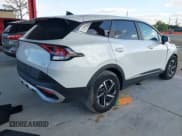 ✅ 2024 Kia Sportage LX • VIN: KNDPU3DG2R7132368 • Lot: 43706454. Wystawiony na IAAI z przebiegiem 81 452 mil. Bezpłatny archiwum sprzedaży aukcyjnych z USA i szczegółowy raport historii pojazdu na DreamBid. Zdjęcie 4.