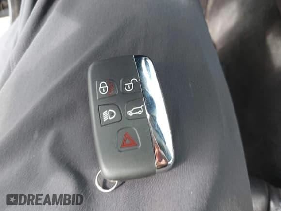 ✅ 2013 Jaguar XF V6 AWD • VIN: SAJWJ0EF8D8S90128 • Lot: 43140921. Listed on IAAI with Not provided. Free auction sales archive from the USA and detailed vehicle history report at DreamBid. Image 11.